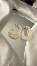 BOUCLE D’OREILLE CRÈME
